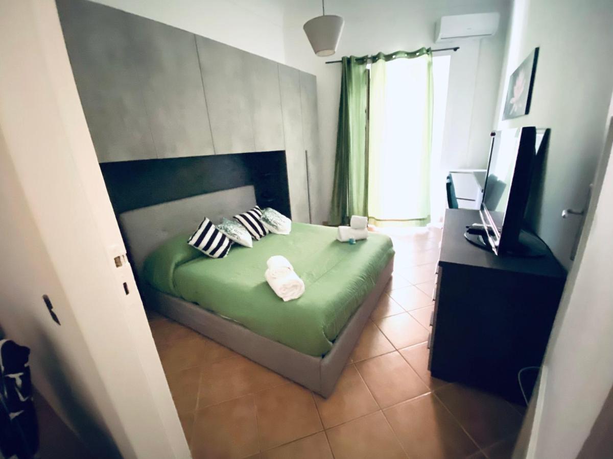 Skip Intro Apartment Taormina Eksteriør billede